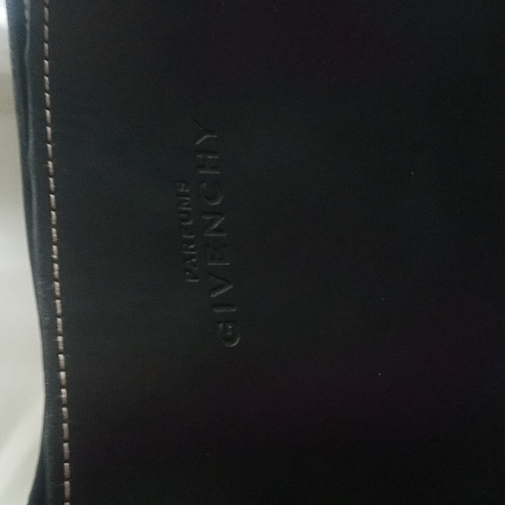 Givenchy Tote Shoulder Bag - Picture 12 of 17